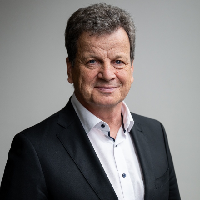 Steffen Laser 2025 � Bertold Fabricius Steffen Laser 2025